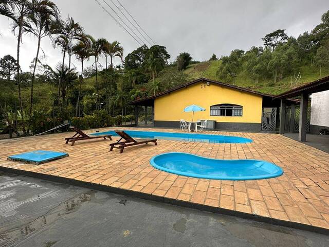 Venda em Divininho - Nazaré Paulista