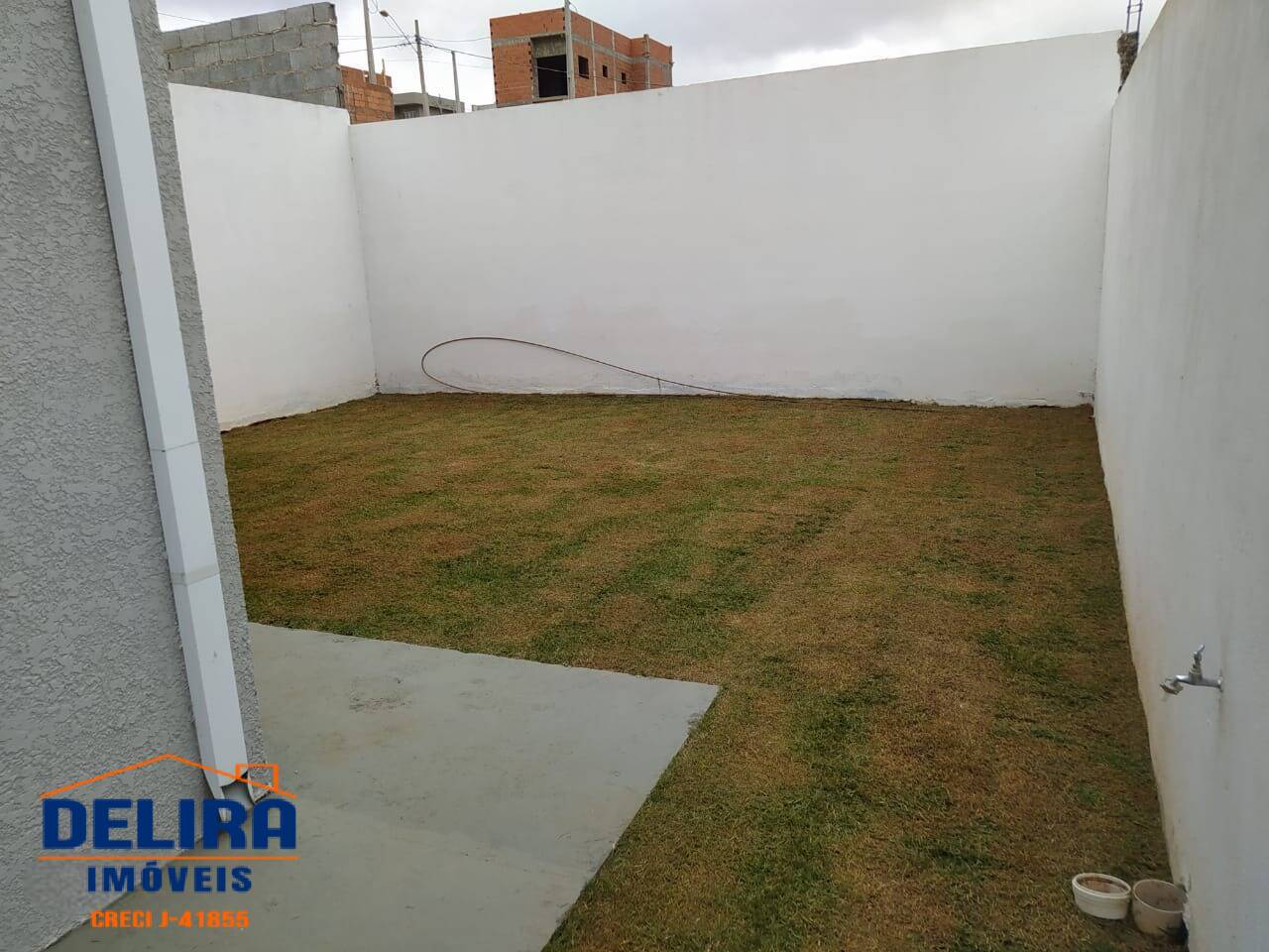 Casa à venda com 2 quartos, 80m² - Foto 5