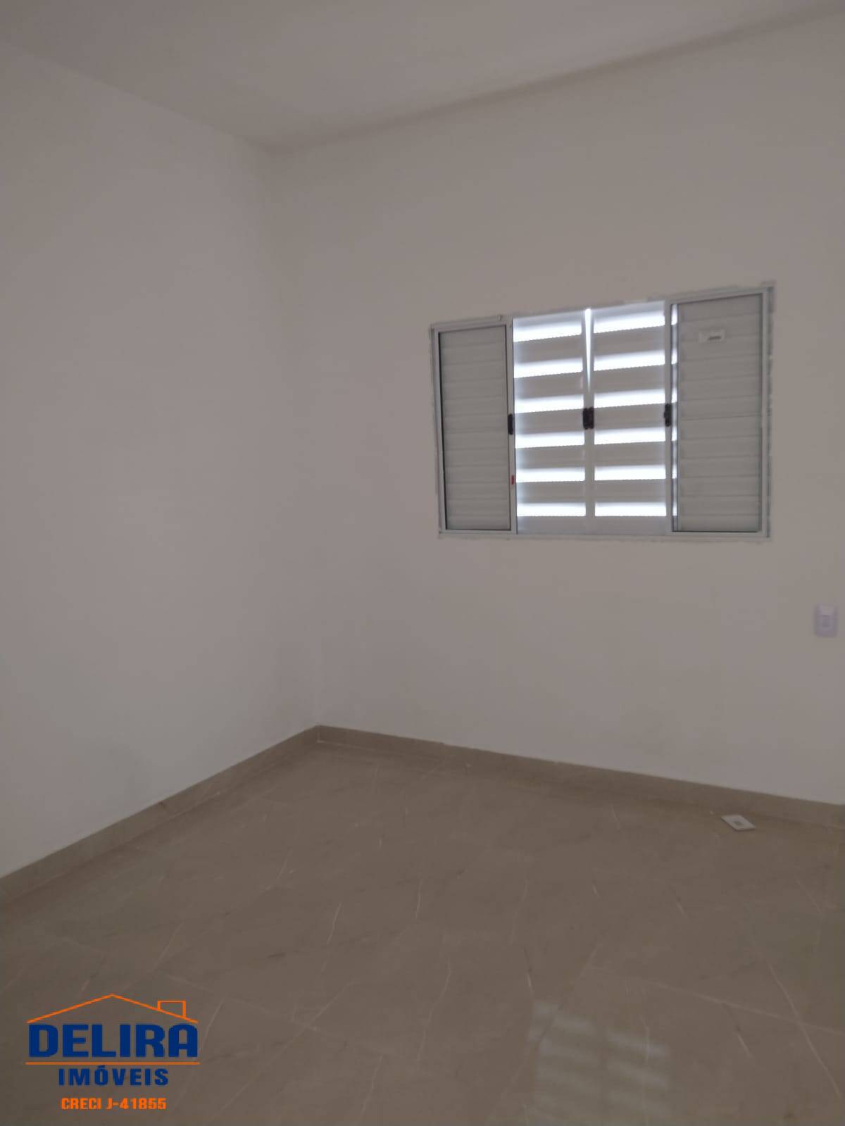 Casa à venda com 3 quartos, 110m² - Foto 12