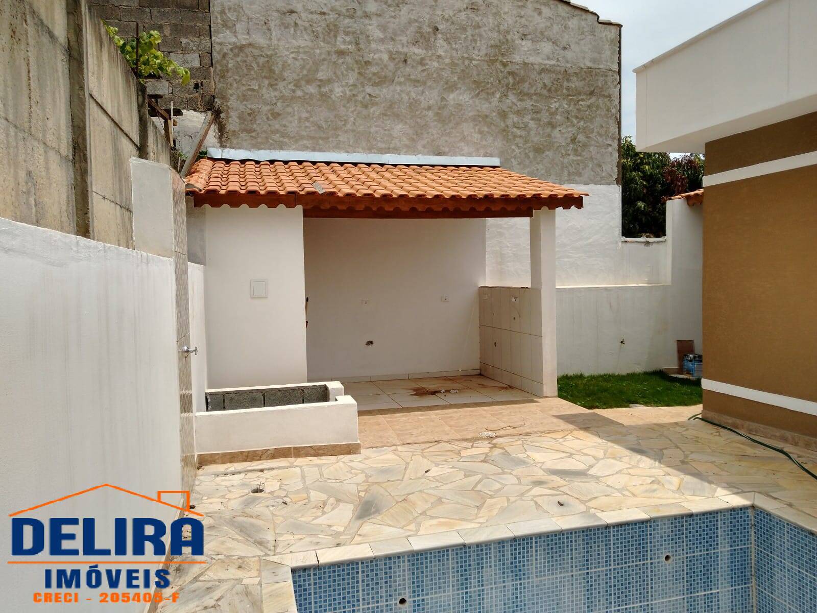 Casa à venda com 3 quartos, 116m² - Foto 9