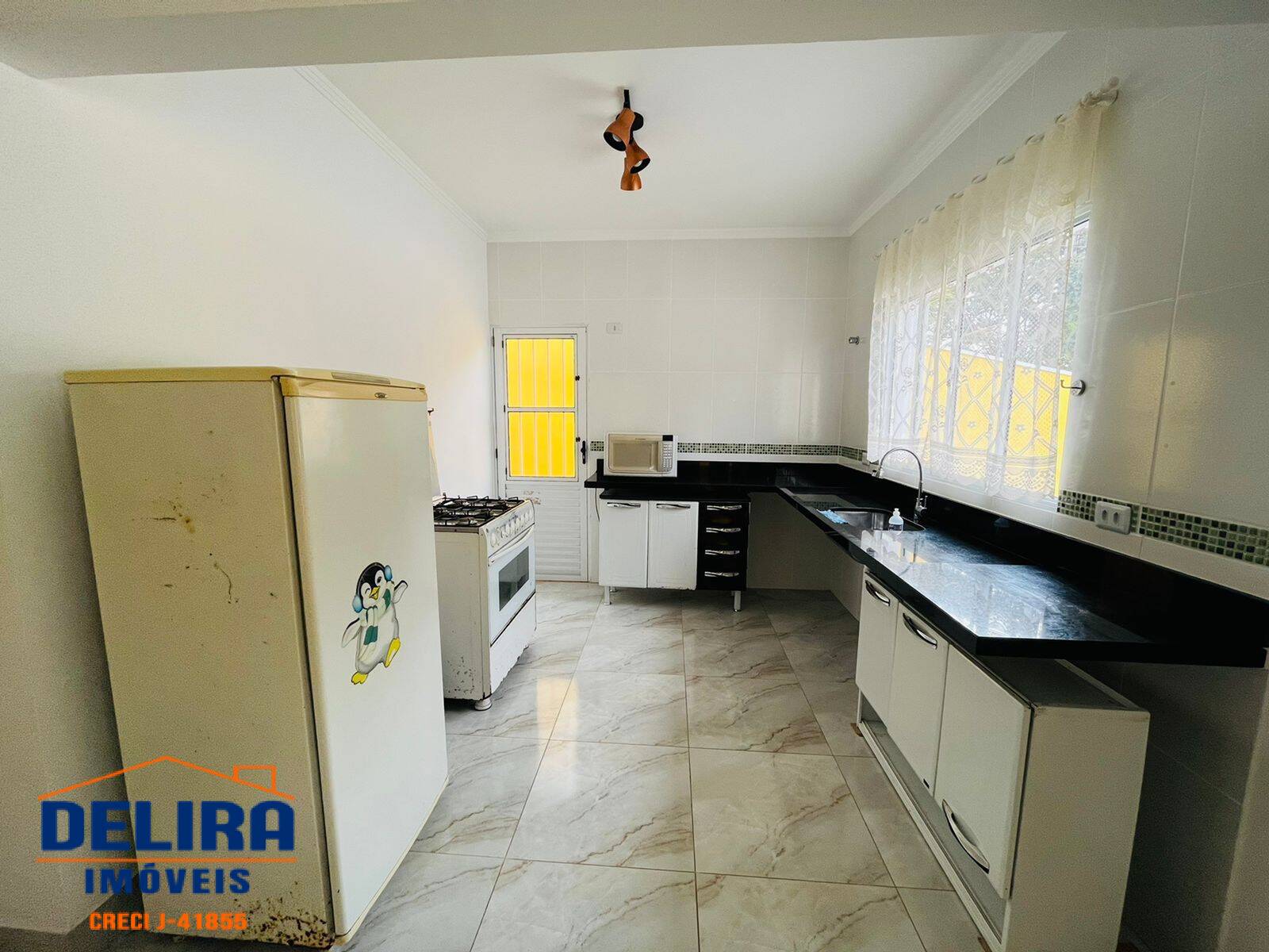 Casa à venda com 3 quartos, 190m² - Foto 18