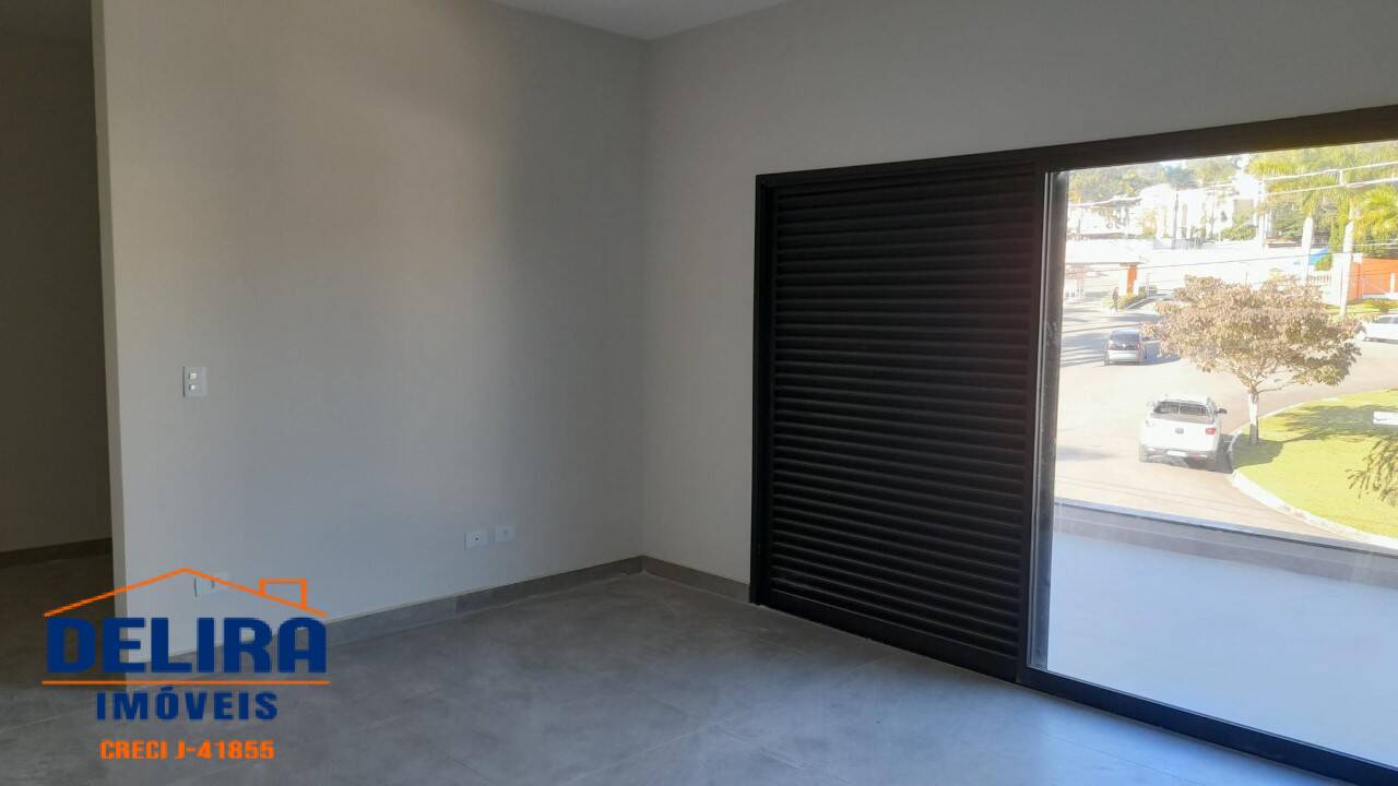 Casa à venda com 4 quartos, 266m² - Foto 12