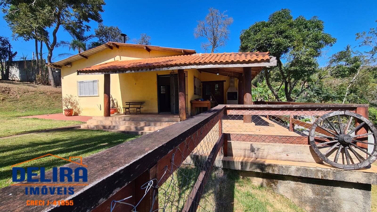 Fazenda à venda com 2 quartos, 80m² - Foto 1