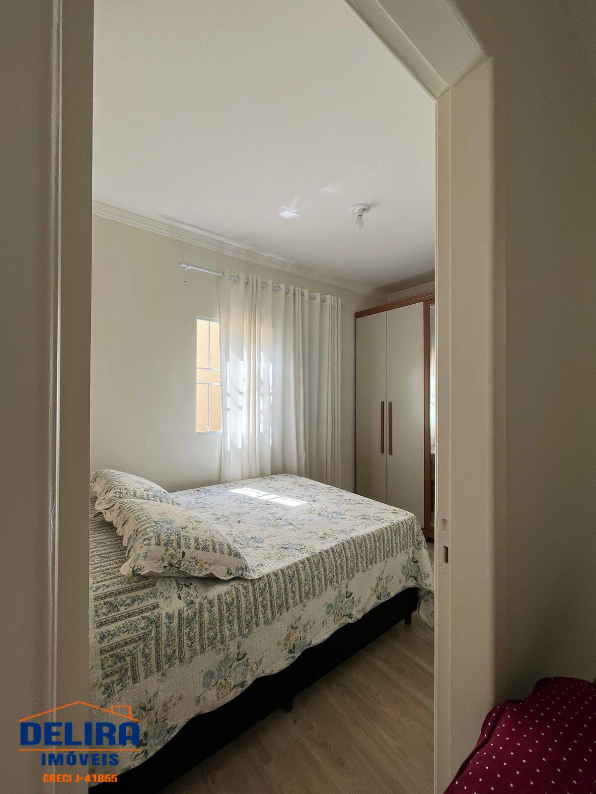 Casa à venda com 2 quartos, 70m² - Foto 17