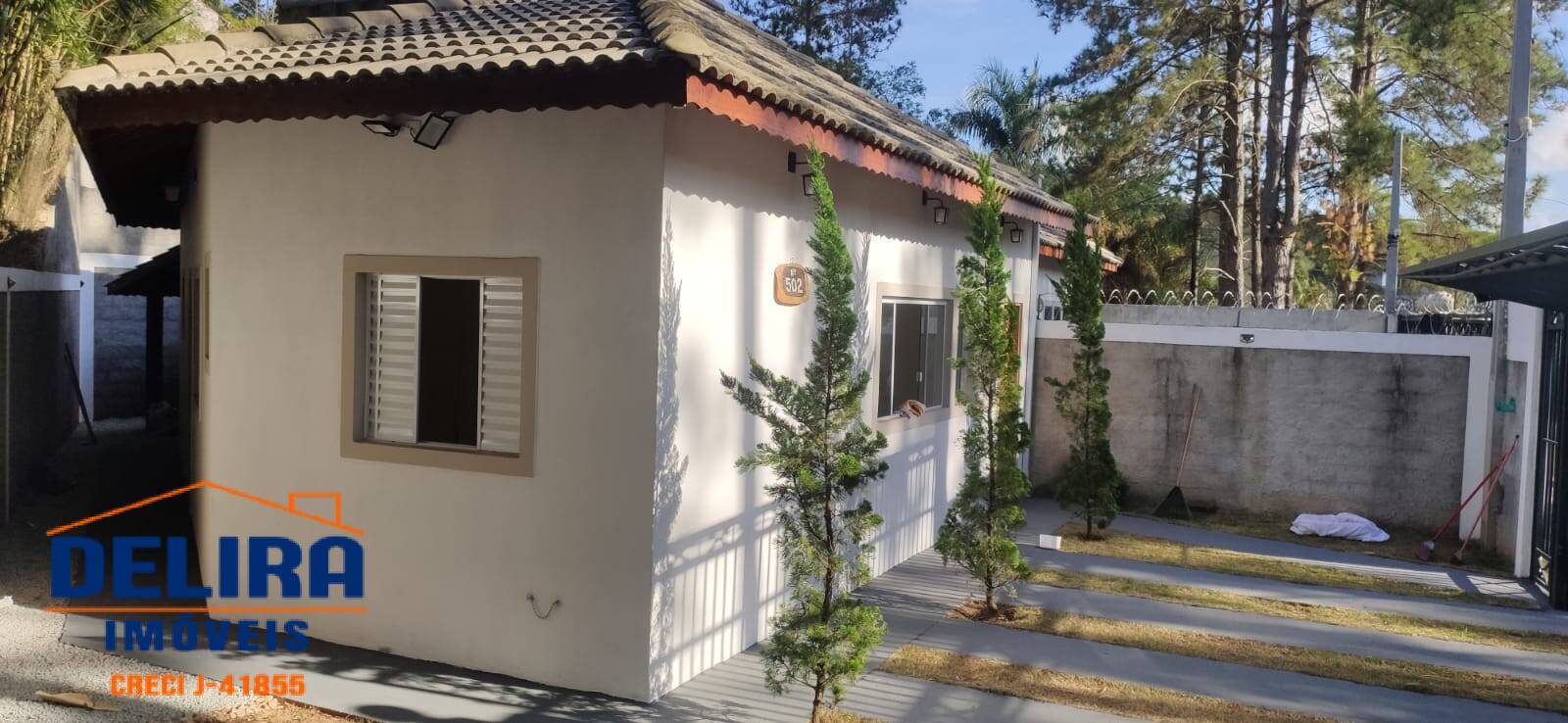 Casa à venda com 2 quartos, 60m² - Foto 1