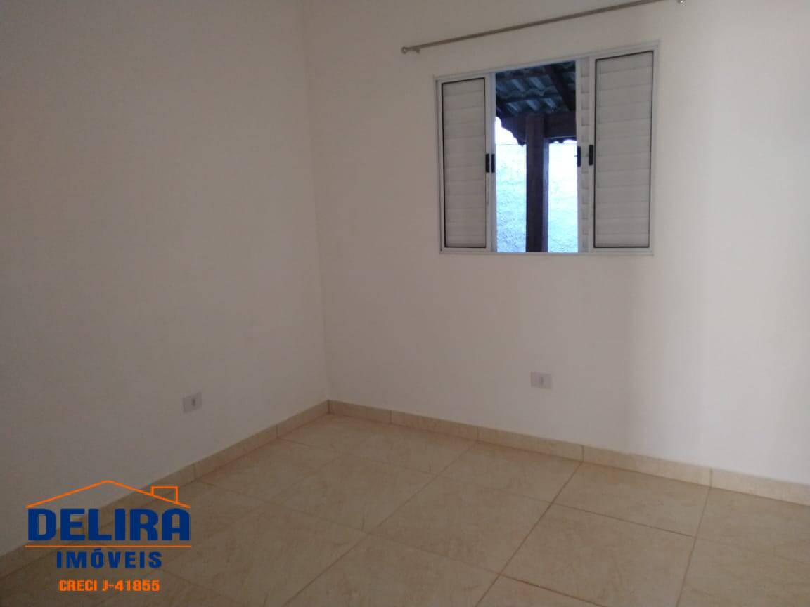 Casa à venda com 2 quartos, 60m² - Foto 15