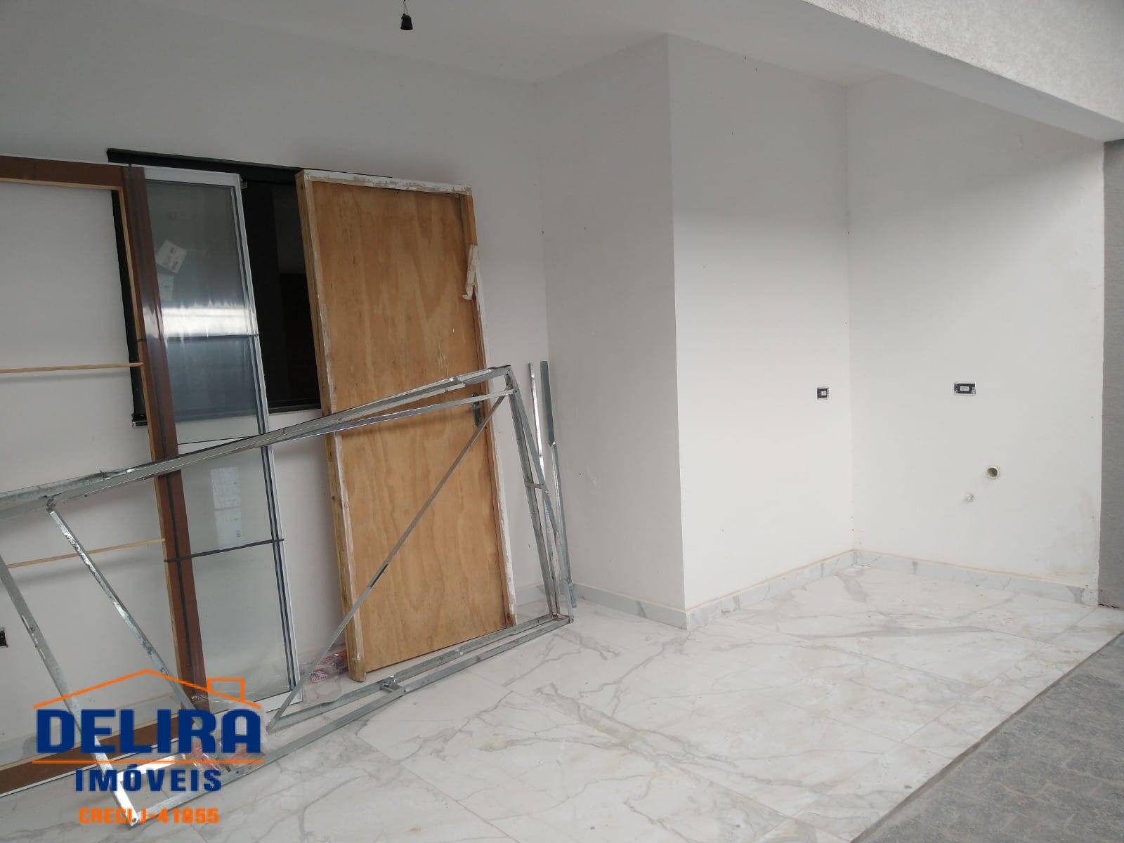 Casa à venda com 2 quartos, 98m² - Foto 3