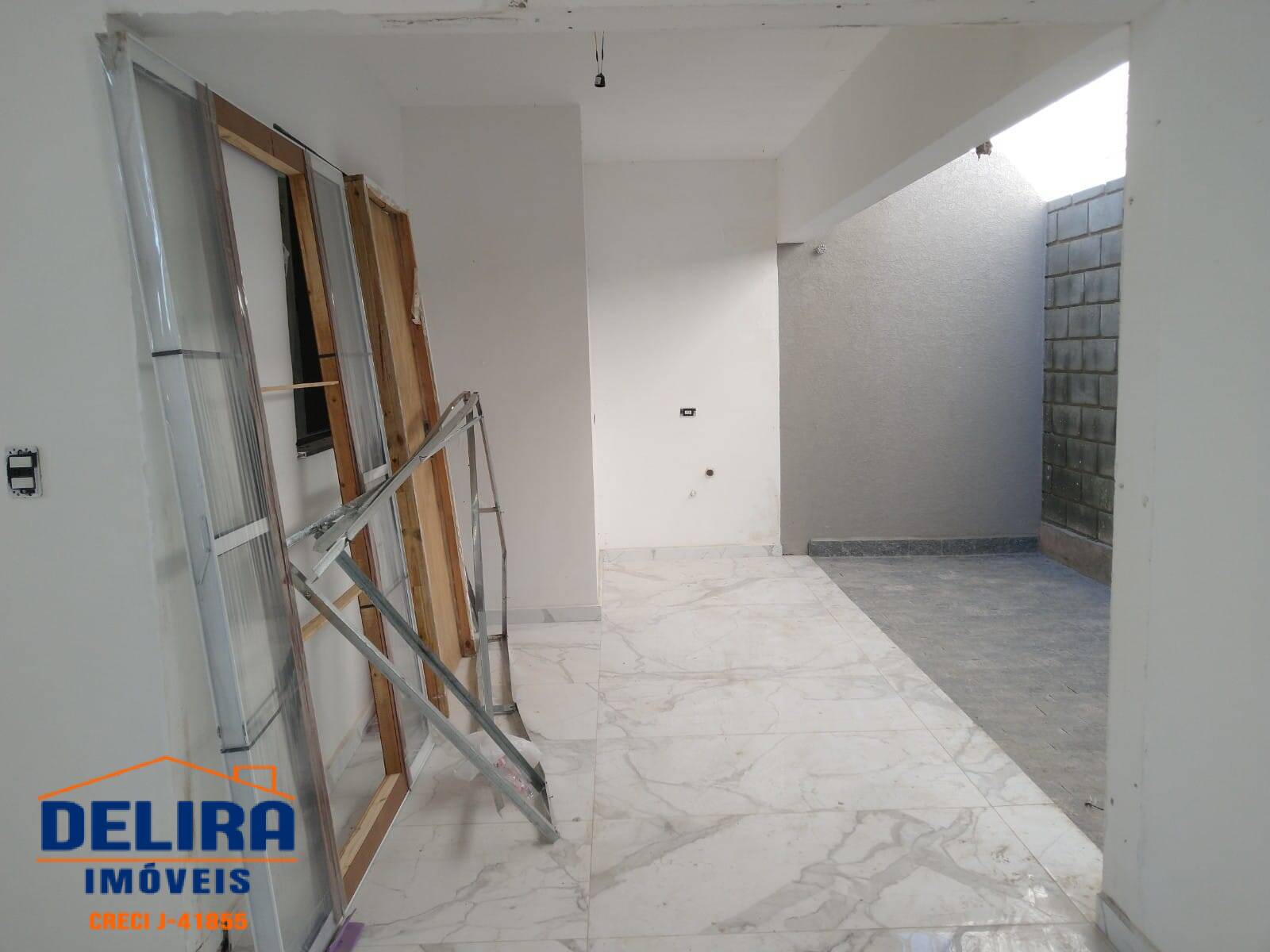 Casa à venda com 2 quartos, 98m² - Foto 4