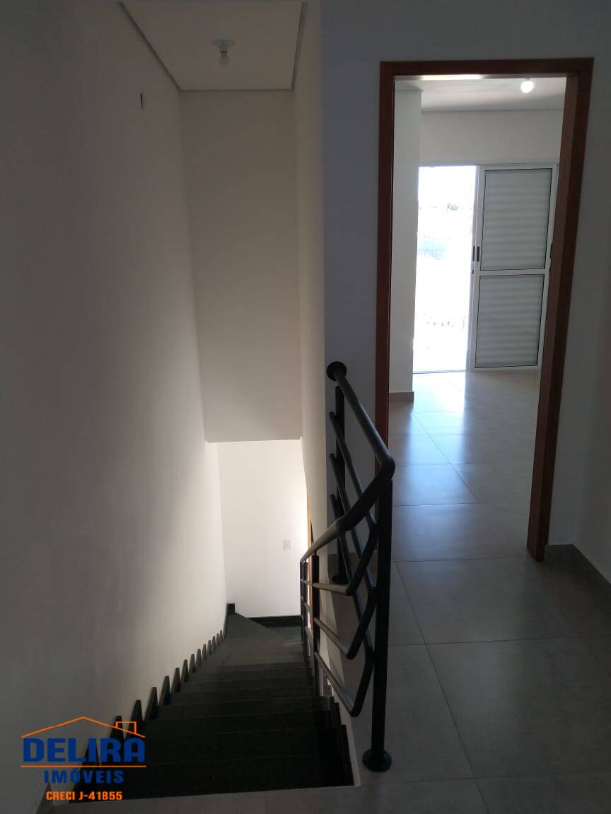 Casa à venda com 3 quartos, 108m² - Foto 12