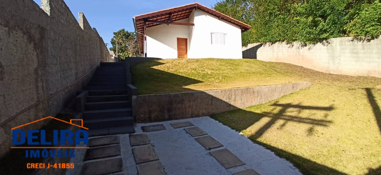 Fazenda à venda com 2 quartos, 83m² - Foto 1