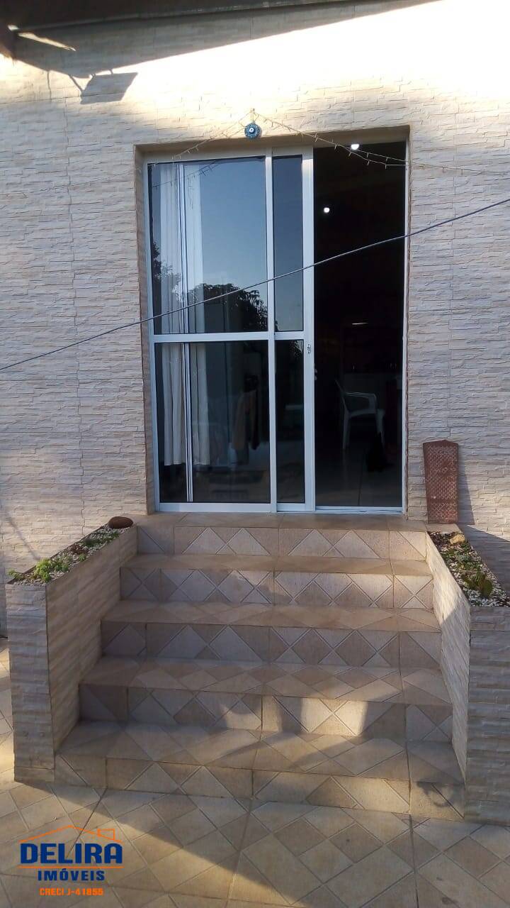 Casa à venda com 3 quartos, 90m² - Foto 2