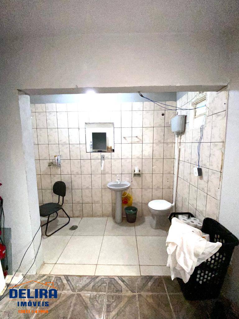 Casa à venda com 3 quartos, 90m² - Foto 14