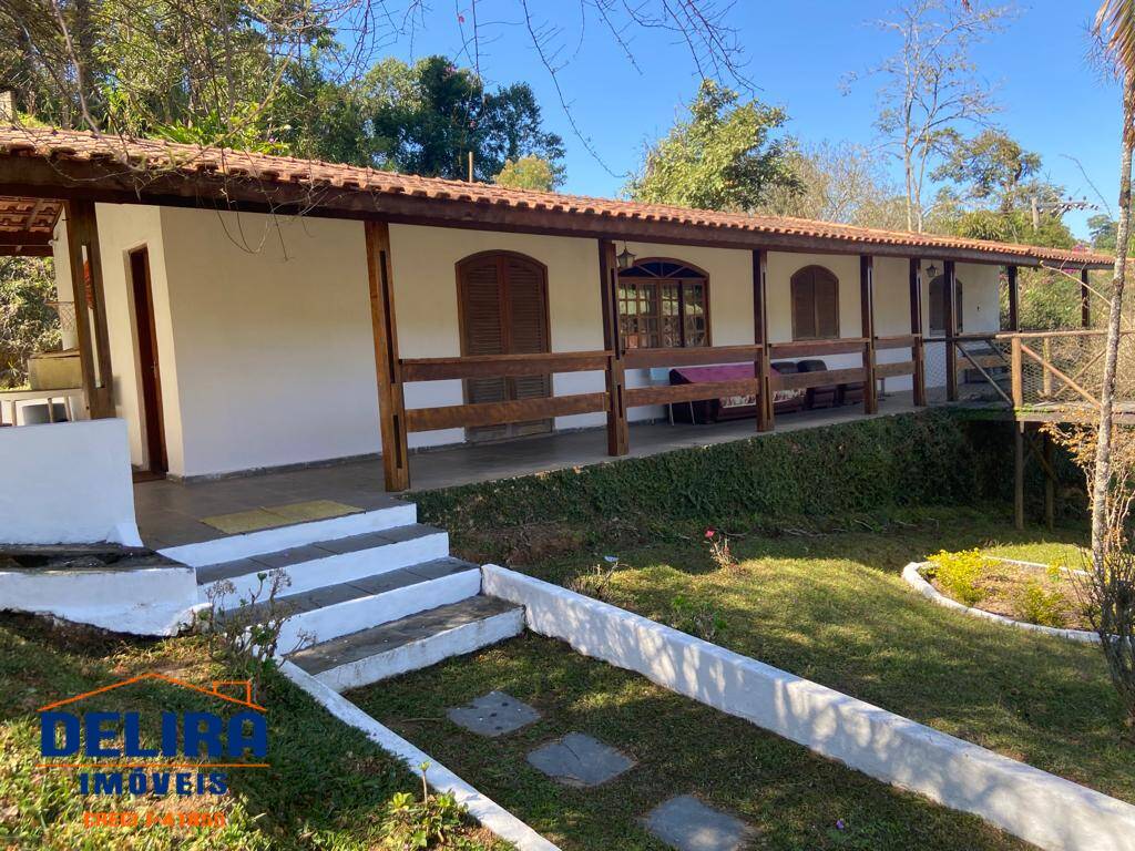 Fazenda à venda com 2 quartos, 400m² - Foto 1