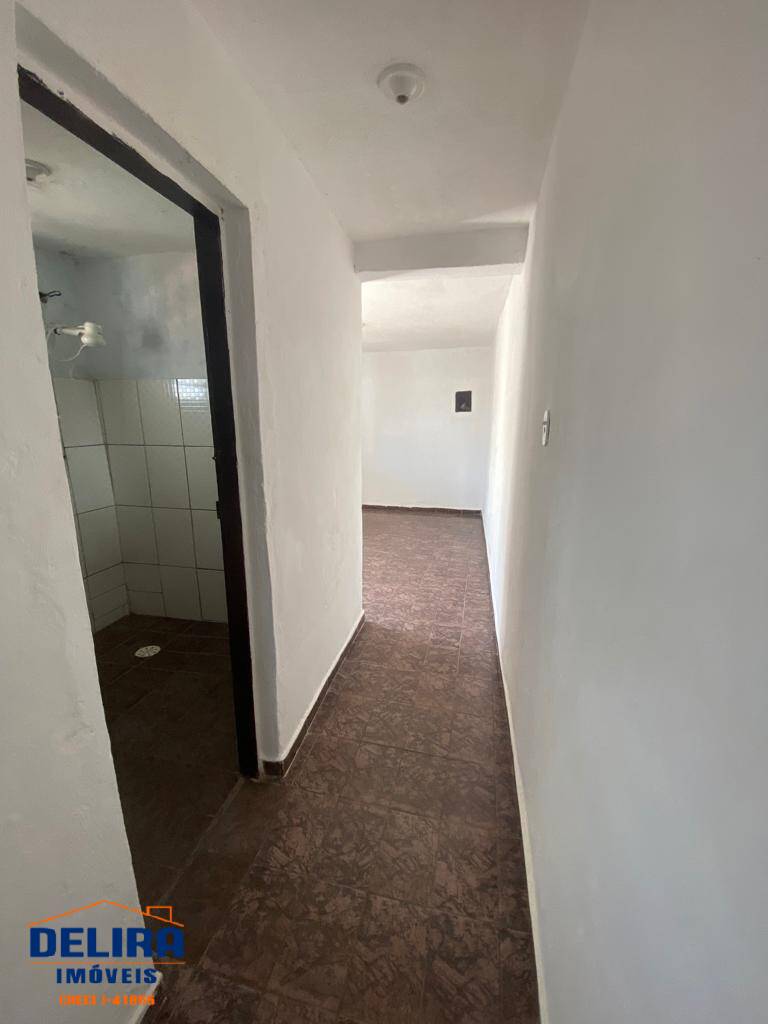 Casa à venda com 3 quartos, 100m² - Foto 17