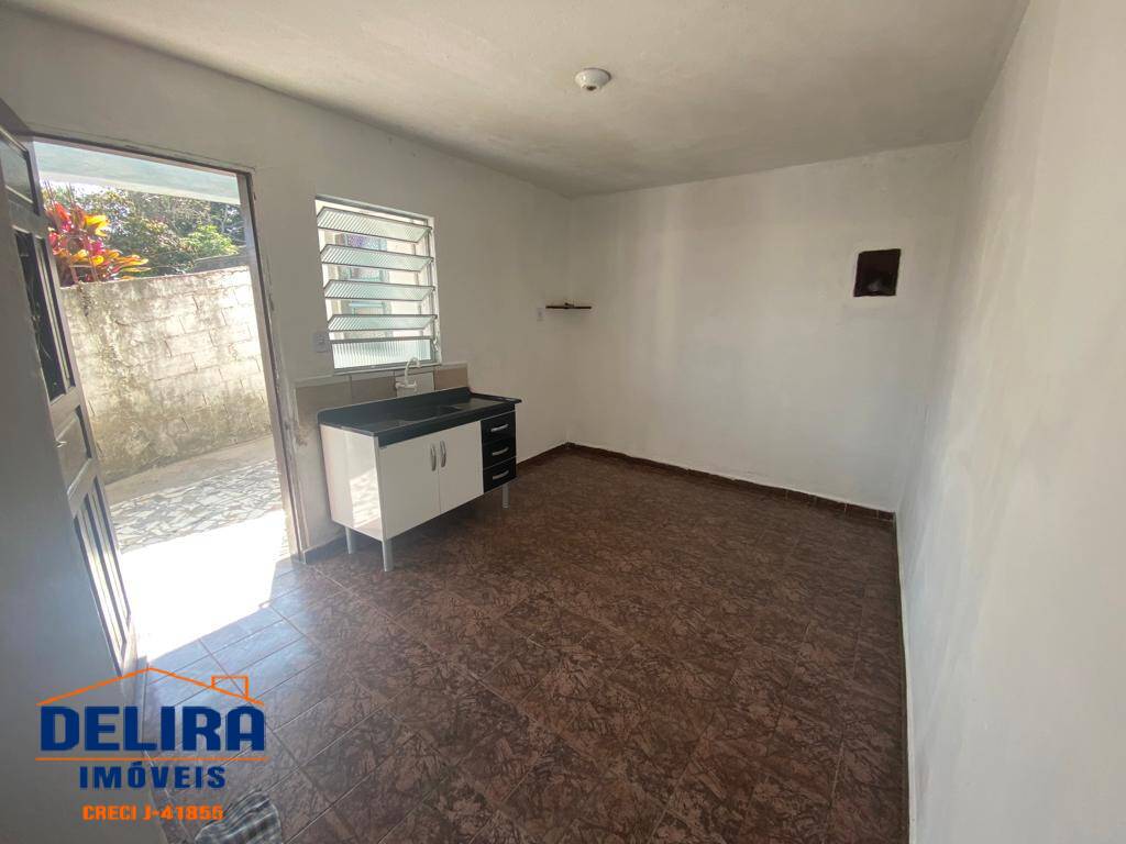 Casa à venda com 3 quartos, 100m² - Foto 14