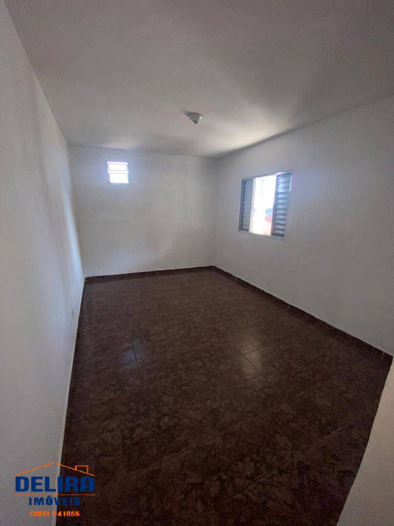 Casa à venda com 3 quartos, 100m² - Foto 16