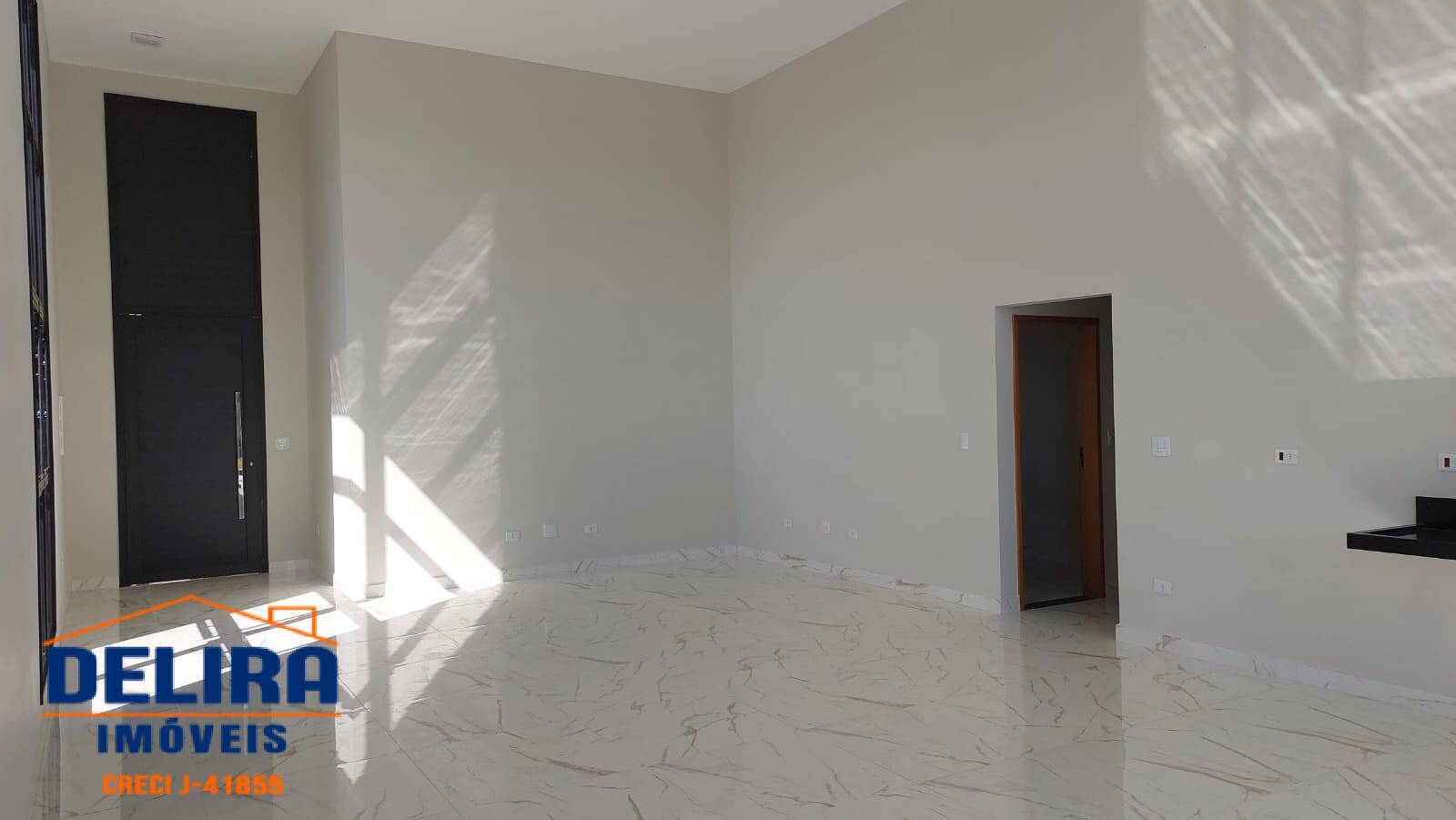 Casa à venda com 3 quartos, 220m² - Foto 11