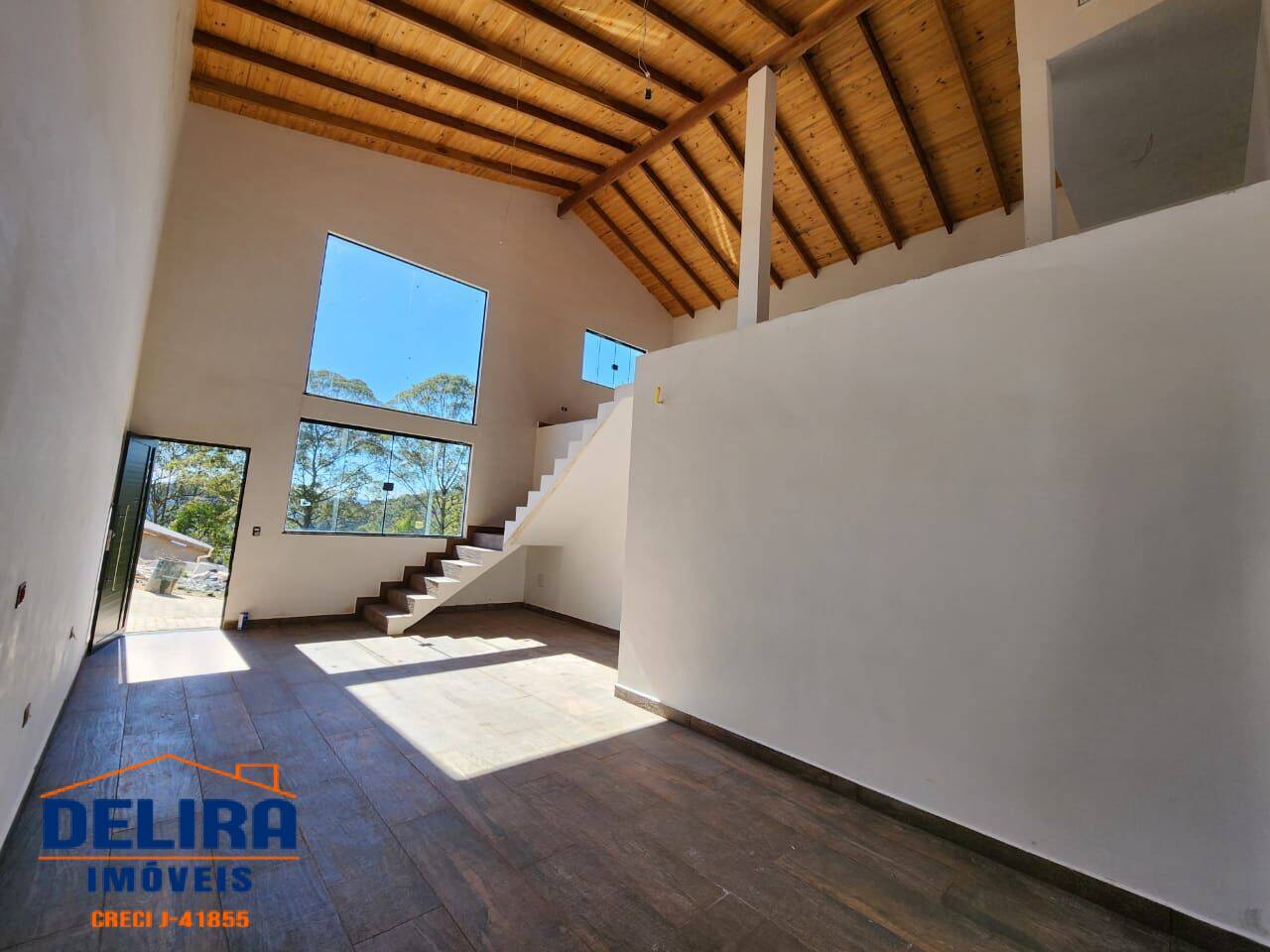 Casa à venda com 2 quartos, 115m² - Foto 4