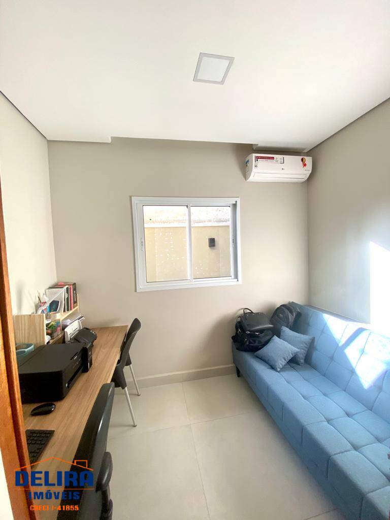 Casa à venda com 2 quartos, 72m² - Foto 13