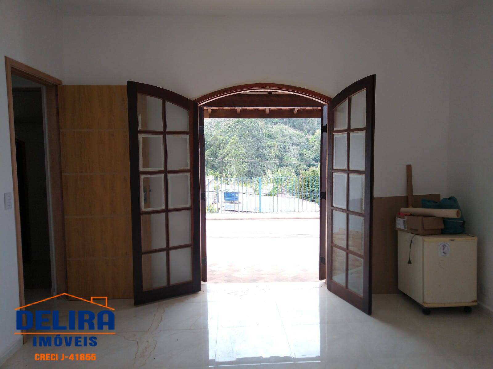 Casa à venda com 3 quartos, 110m² - Foto 16