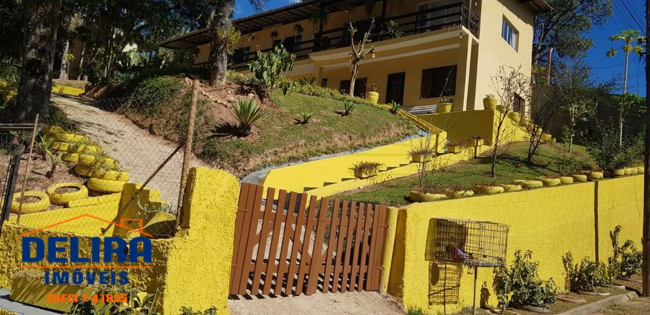 Fazenda à venda com 5 quartos, 150m² - Foto 2