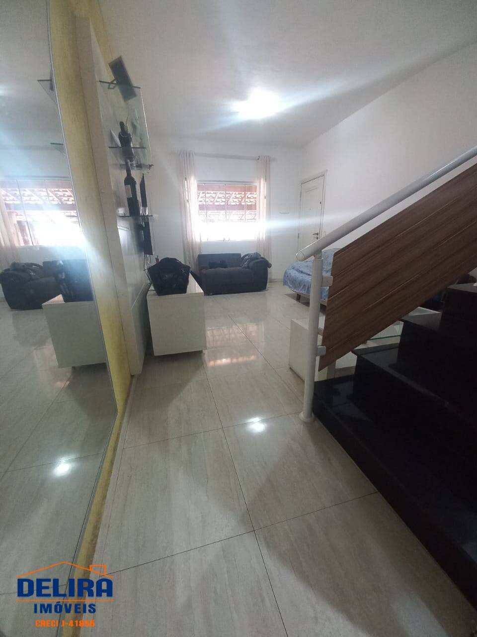 Casa à venda com 2 quartos, 250m² - Foto 4