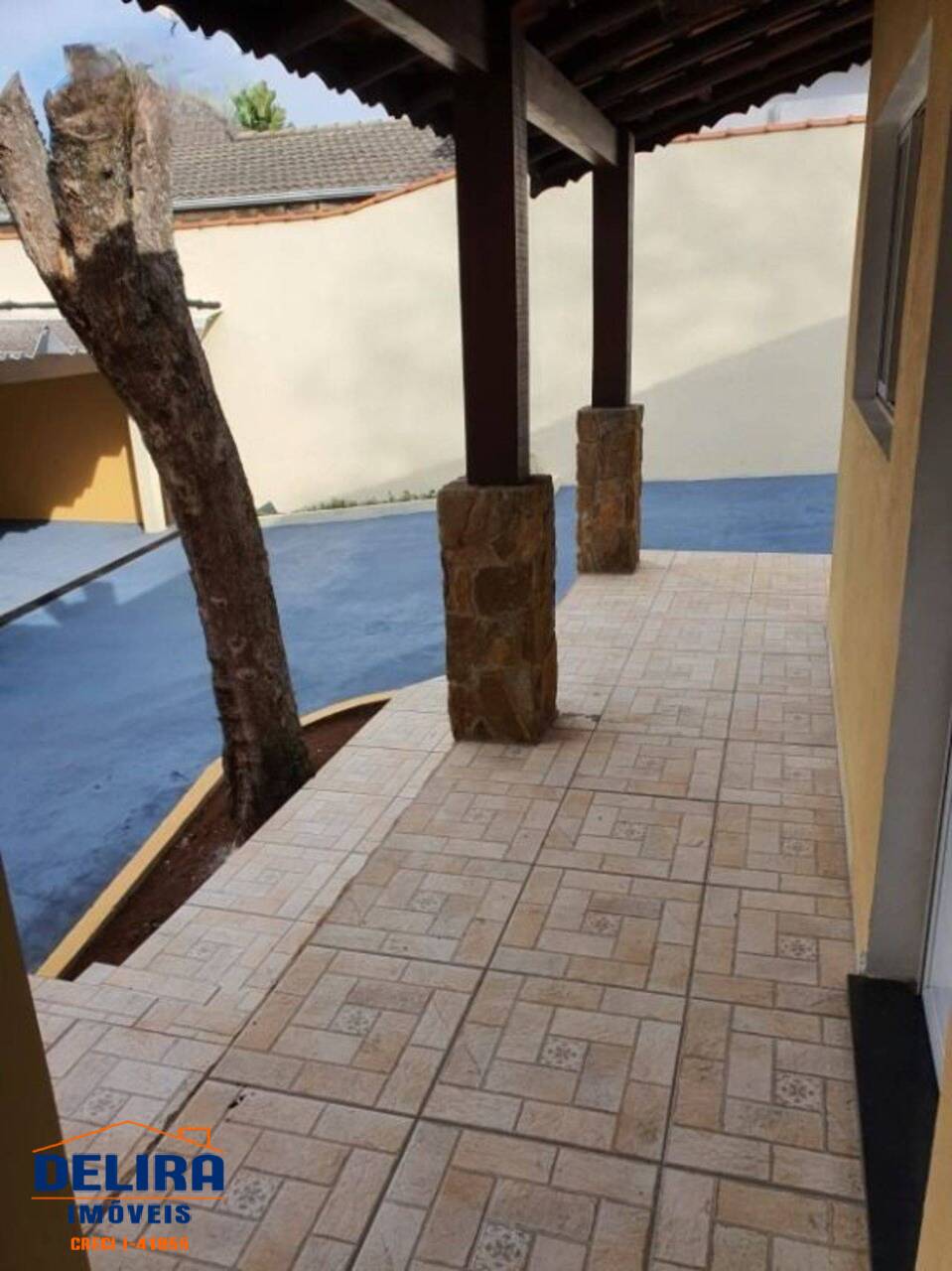 Casa à venda com 3 quartos, 300m² - Foto 3