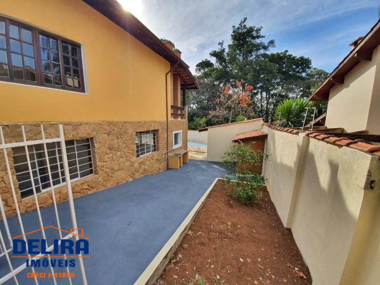 Casa à venda com 3 quartos, 300m² - Foto 7