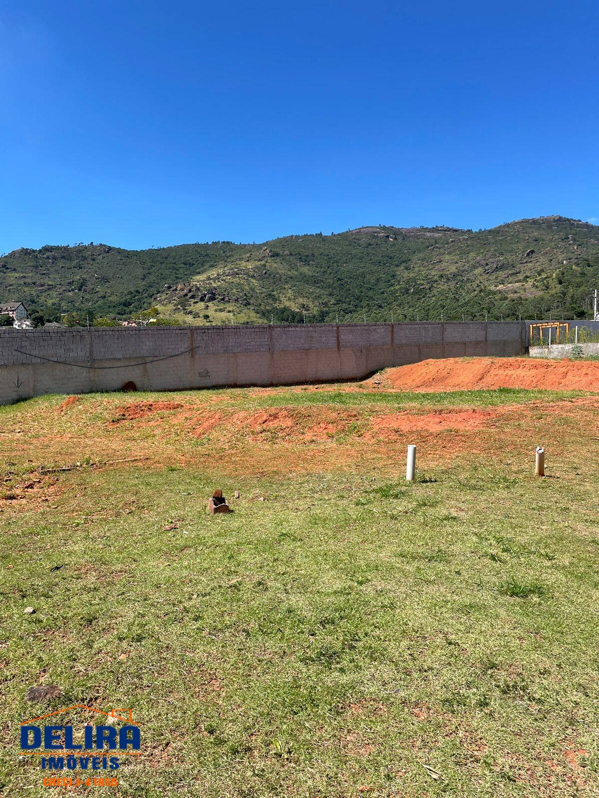 Terreno à venda, 600m² - Foto 1