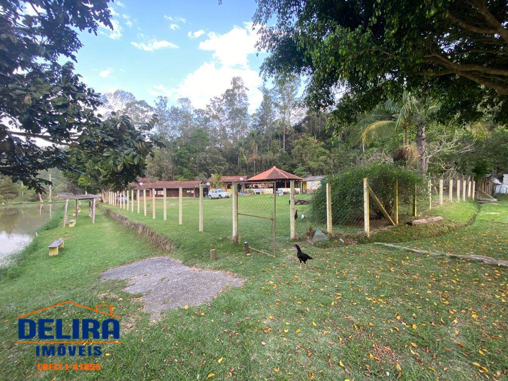 Fazenda à venda com 2 quartos, 200m² - Foto 18