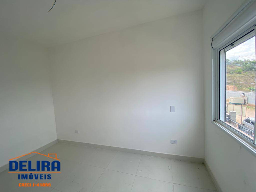 Casa à venda com 2 quartos, 78m² - Foto 12