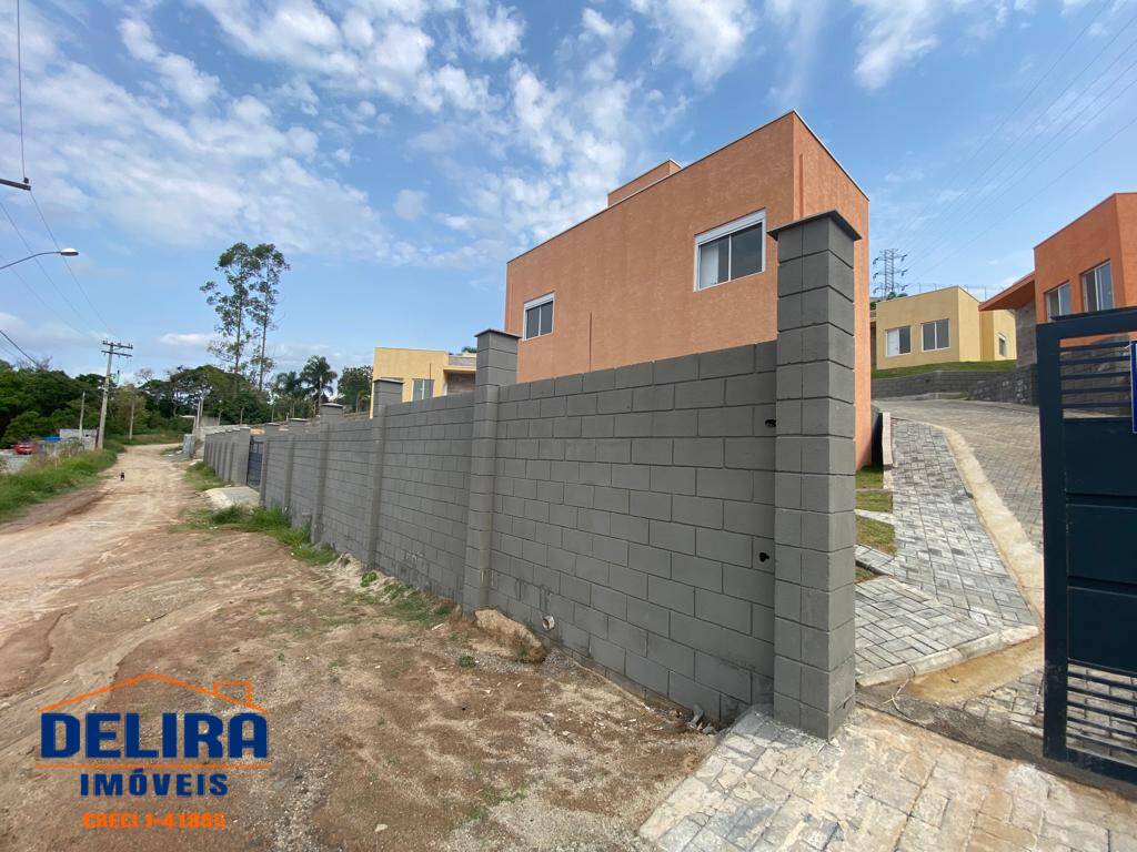 Casa à venda com 2 quartos, 78m² - Foto 16