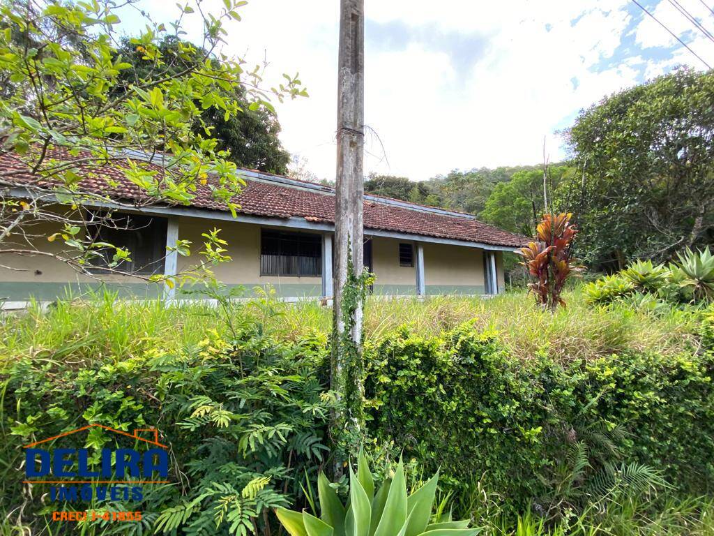 Fazenda à venda com 4 quartos, 180m² - Foto 3