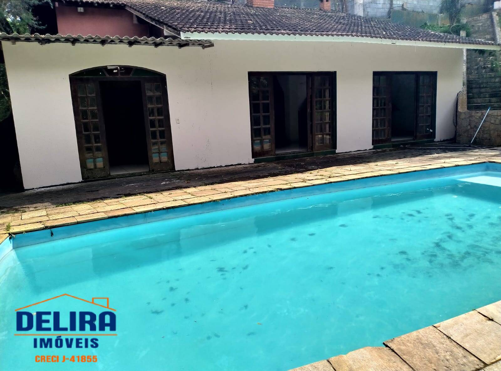 Fazenda à venda e aluguel com 6 quartos, 700m² - Foto 2