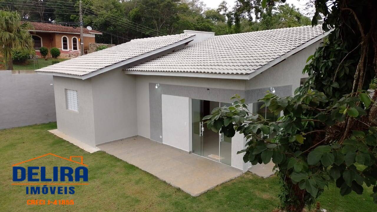 Casa à venda com 3 quartos, 90m² - Foto 2