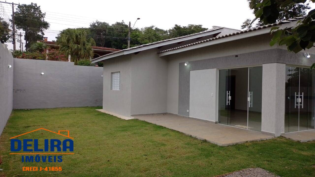 Casa à venda com 3 quartos, 90m² - Foto 3