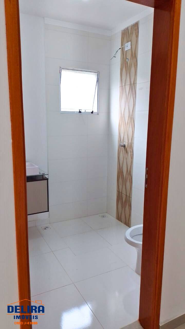 Casa à venda com 3 quartos, 90m² - Foto 12