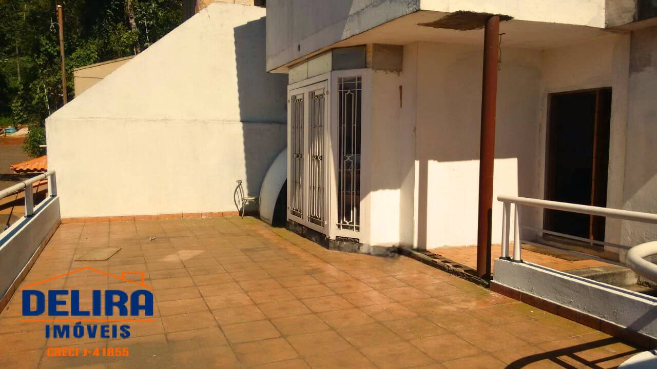 Casa à venda com 4 quartos, 400m² - Foto 2