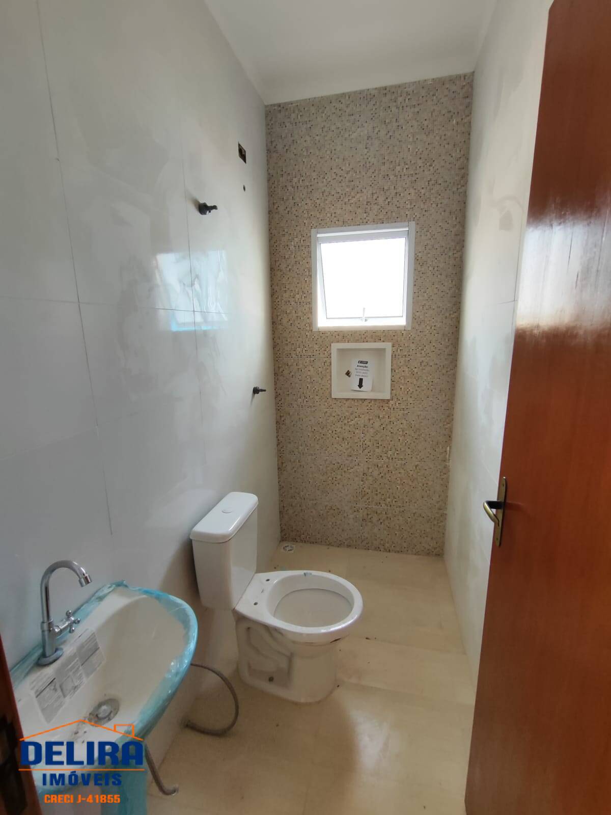 Casa à venda com 2 quartos, 55m² - Foto 11