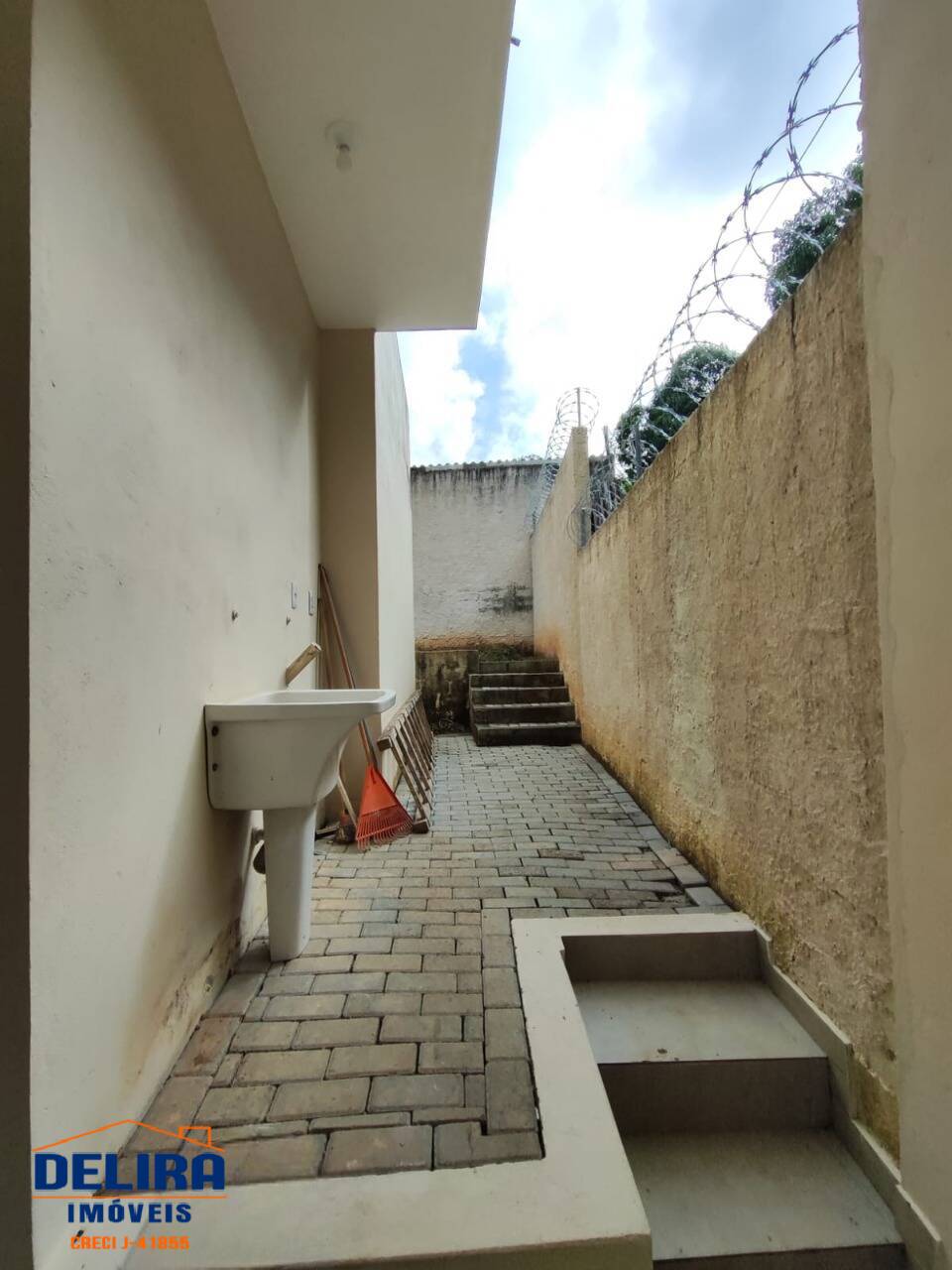 Casa à venda com 3 quartos, 109m² - Foto 10