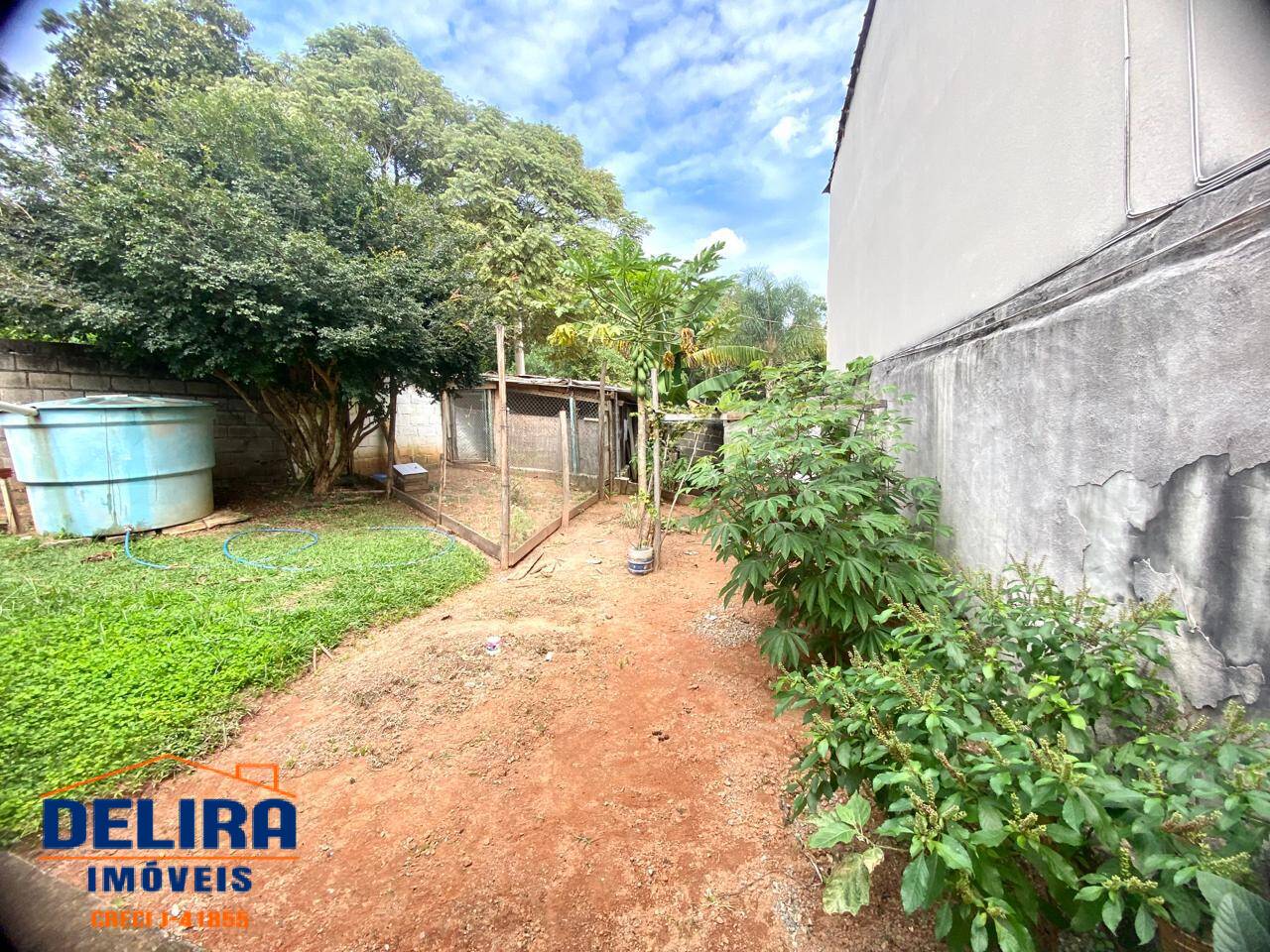 Casa à venda com 2 quartos, 80m² - Foto 5