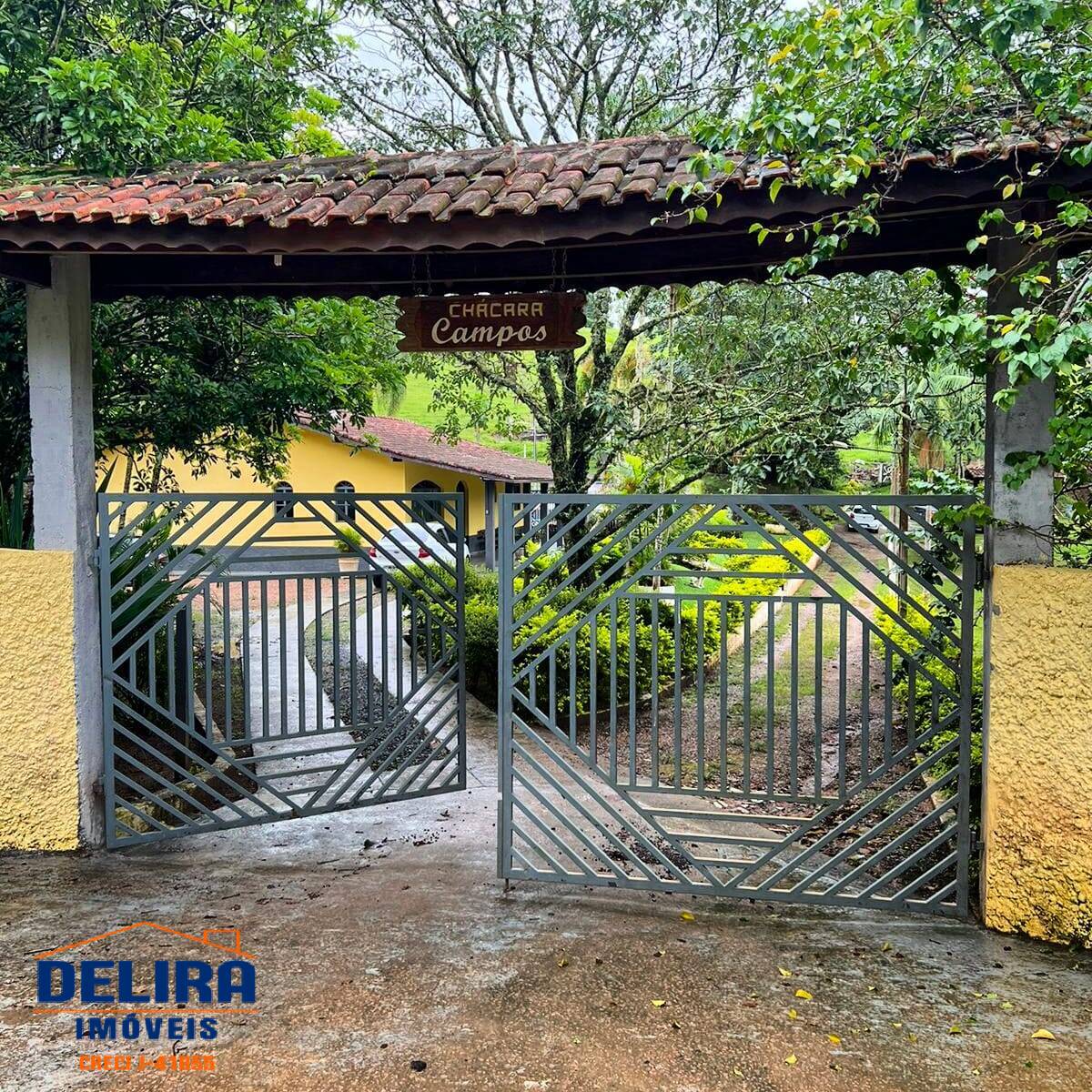 Fazenda à venda com 4 quartos, 560m² - Foto 2