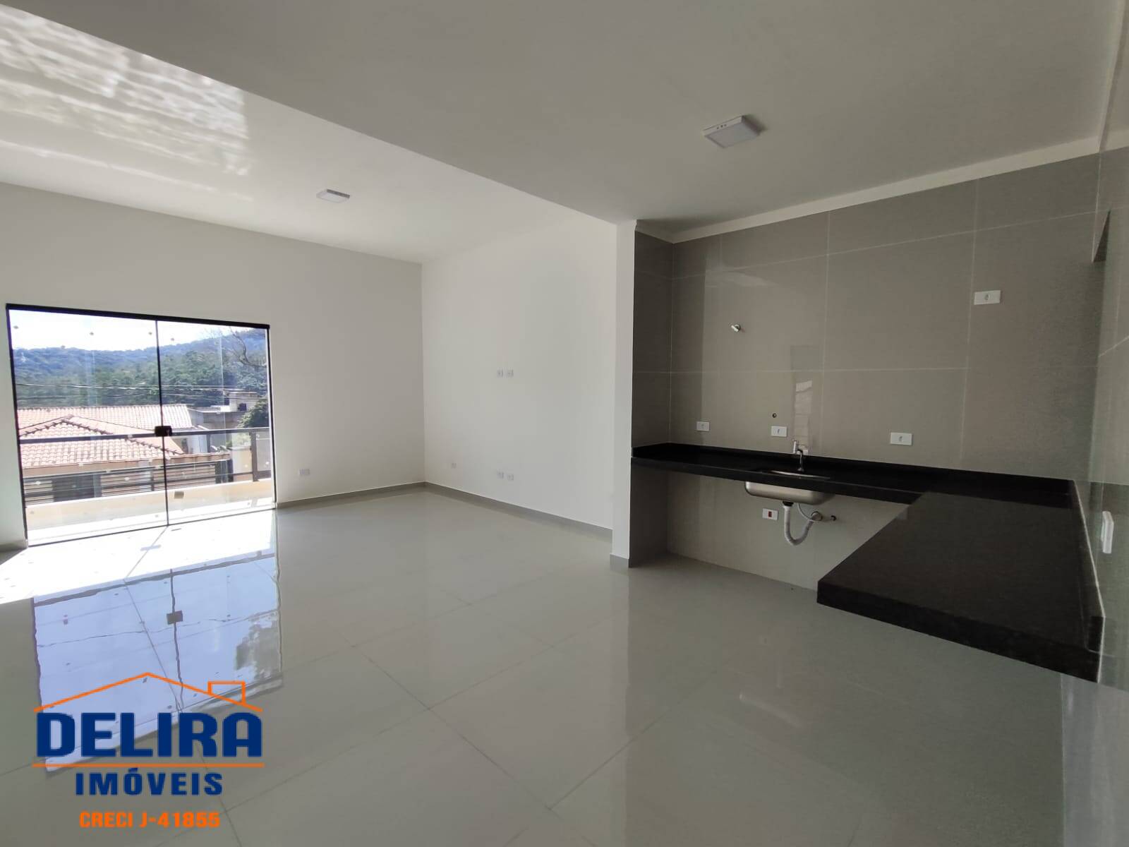 Casa à venda com 3 quartos, 92m² - Foto 9