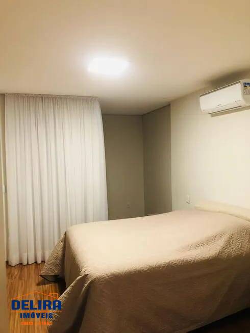 Casa à venda com 4 quartos, 360m² - Foto 18