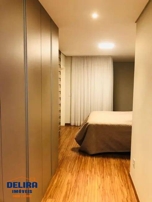 Casa à venda com 4 quartos, 360m² - Foto 19