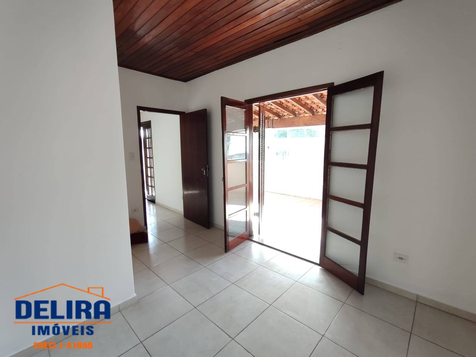 Casa à venda com 7 quartos, 600m² - Foto 27