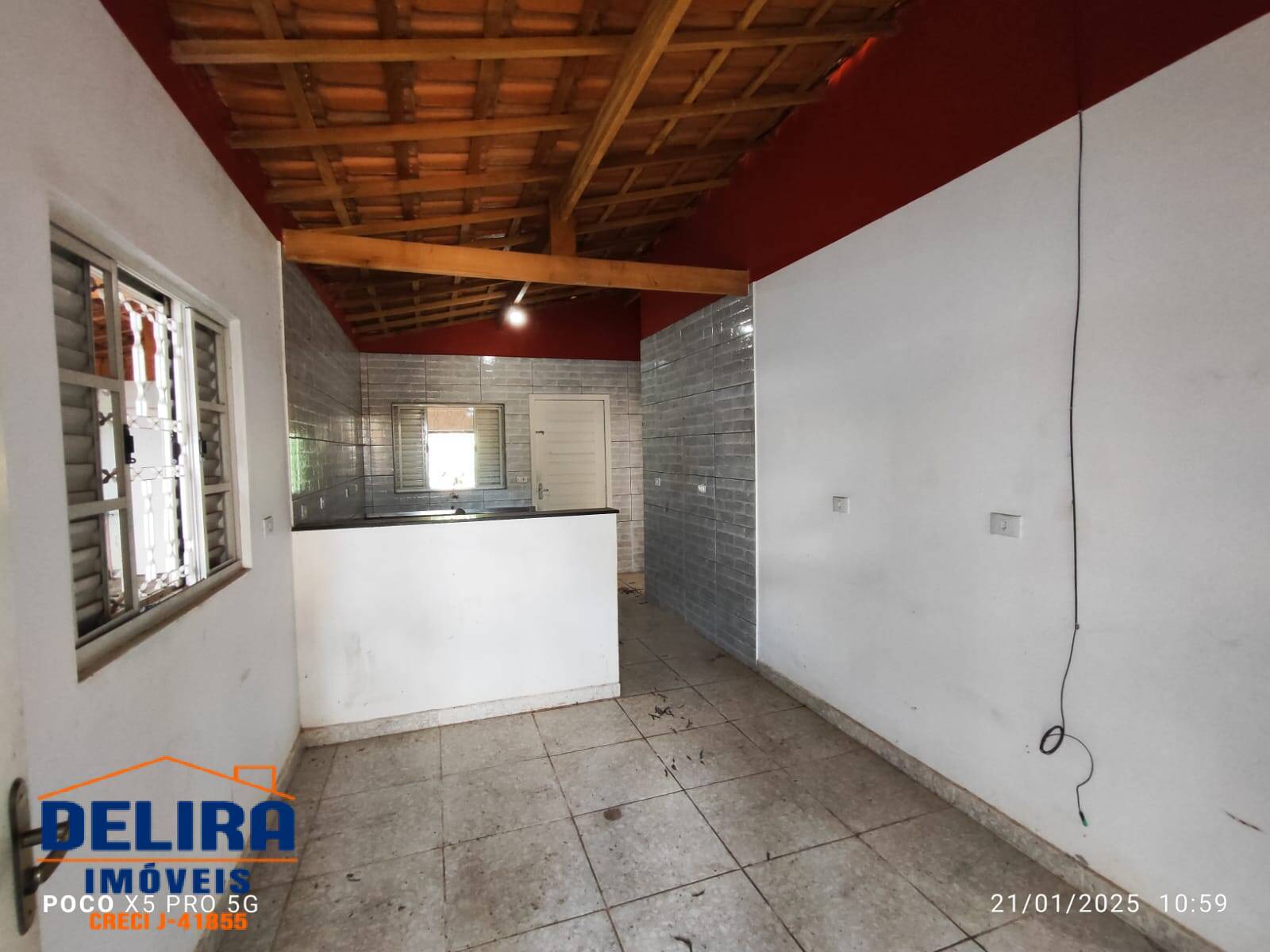 Casa à venda com 3 quartos, 90m² - Foto 11